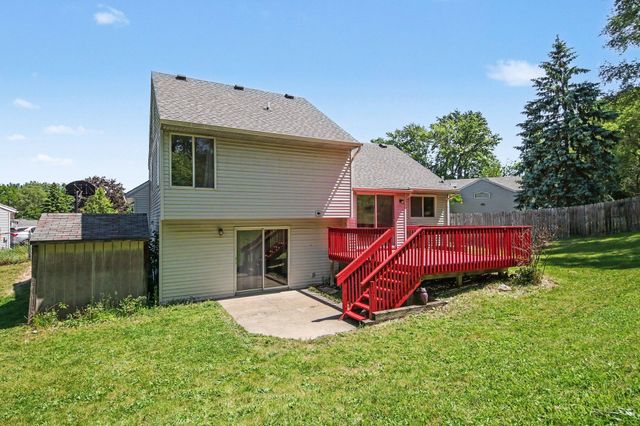 5705 Gatewood Drive SE, Grand Rapids, MI 49508