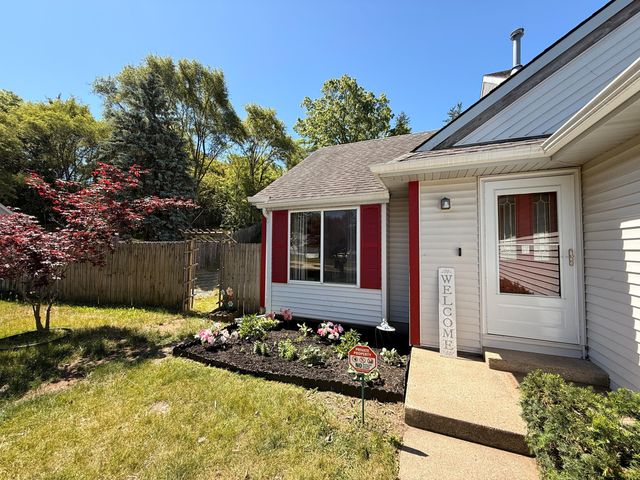 5705 Gatewood Drive SE, Grand Rapids, MI 49508