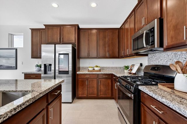 408 Tanoak Street, Hollister, CA 95023