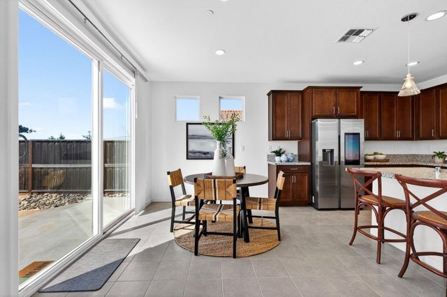 408 Tanoak Street, Hollister, CA 95023