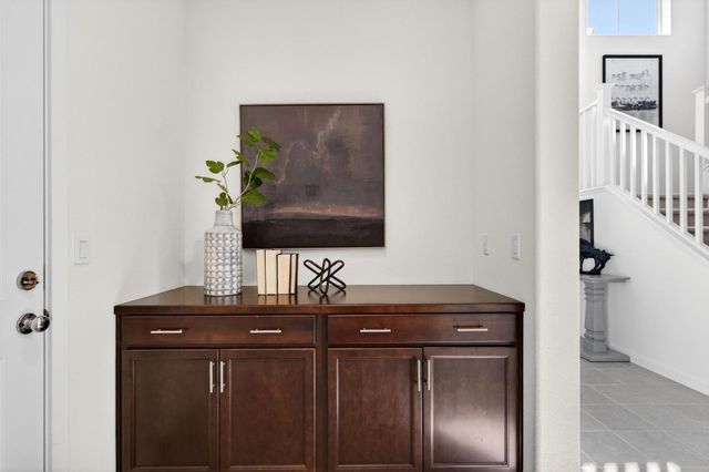 408 Tanoak Street, Hollister, CA 95023