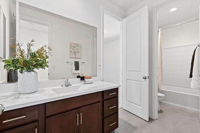 408 Tanoak Street, Hollister, CA 95023