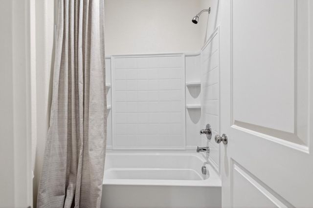 408 Tanoak Street, Hollister, CA 95023