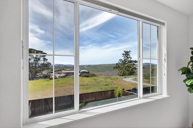 408 Tanoak Street, Hollister, CA 95023