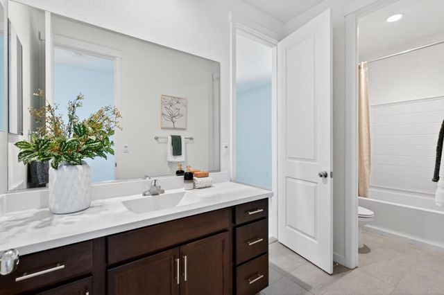 408 Tanoak Street, Hollister, CA 95023