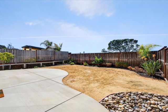 408 Tanoak Street, Hollister, CA 95023