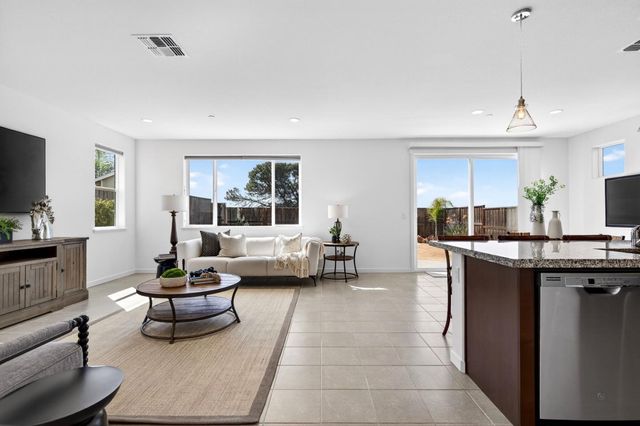 408 Tanoak Street, Hollister, CA 95023