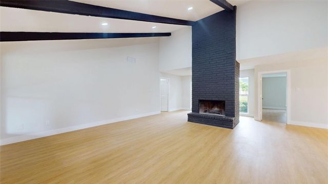 9867 Sageroyal Lane, Houston, TX 77089