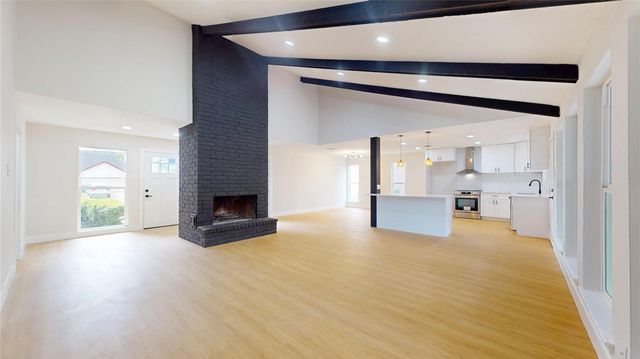 9867 Sageroyal Lane, Houston, TX 77089