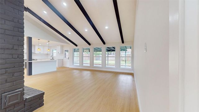 9867 Sageroyal Lane, Houston, TX 77089