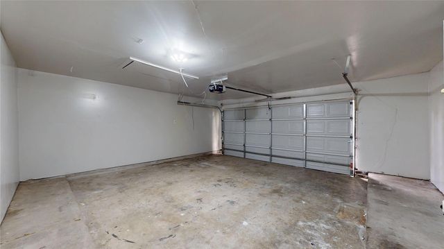 9867 Sageroyal Lane, Houston, TX 77089