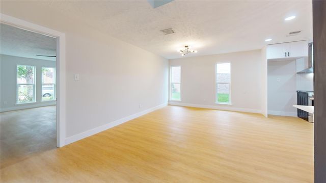 9867 Sageroyal Lane, Houston, TX 77089