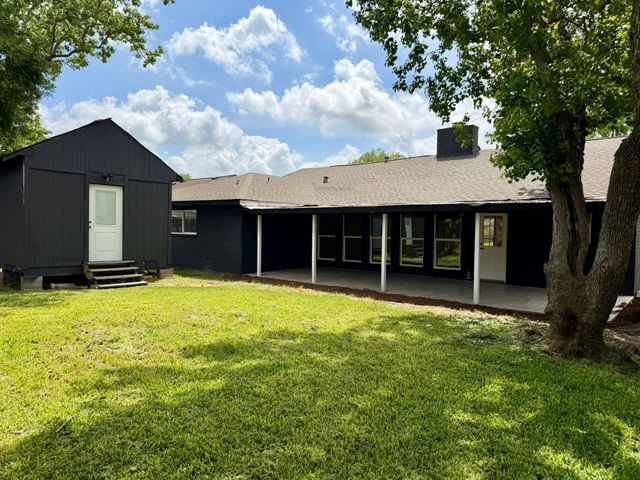 9867 Sageroyal Lane, Houston, TX 77089