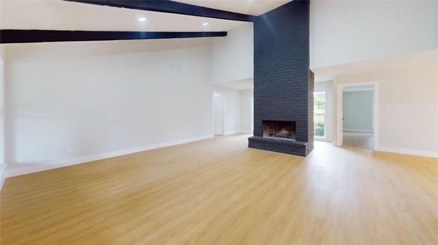 9867 Sageroyal Lane, Houston, TX 77089