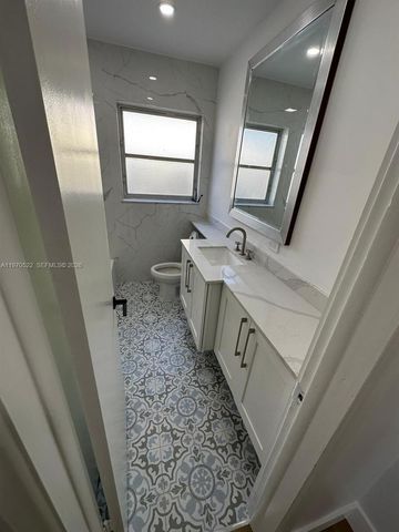 34 SE 3rd Ter 0, Dania Beach, FL 33004