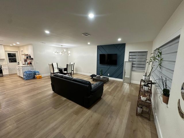 34 SE 3rd Ter 0, Dania Beach, FL 33004