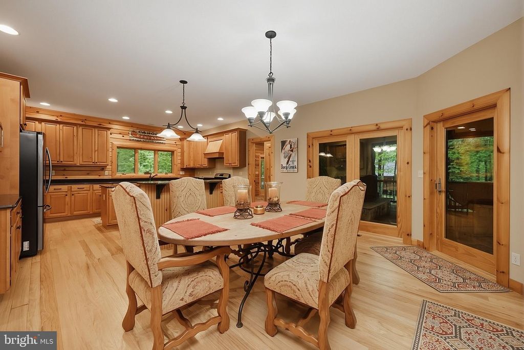Image 24 of property listing at 178 FERN LOOP DR, Mc Henry, MD 21541