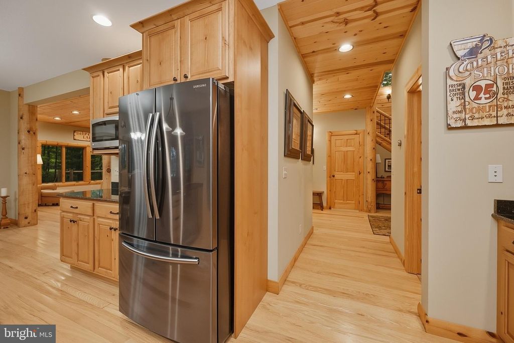 Image 30 of property listing at 178 FERN LOOP DR, Mc Henry, MD 21541