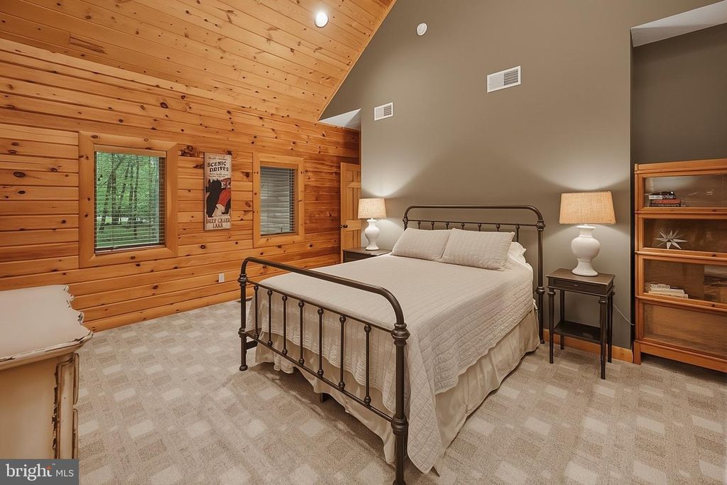 Image 40 of property listing at 178 FERN LOOP DR, Mc Henry, MD 21541