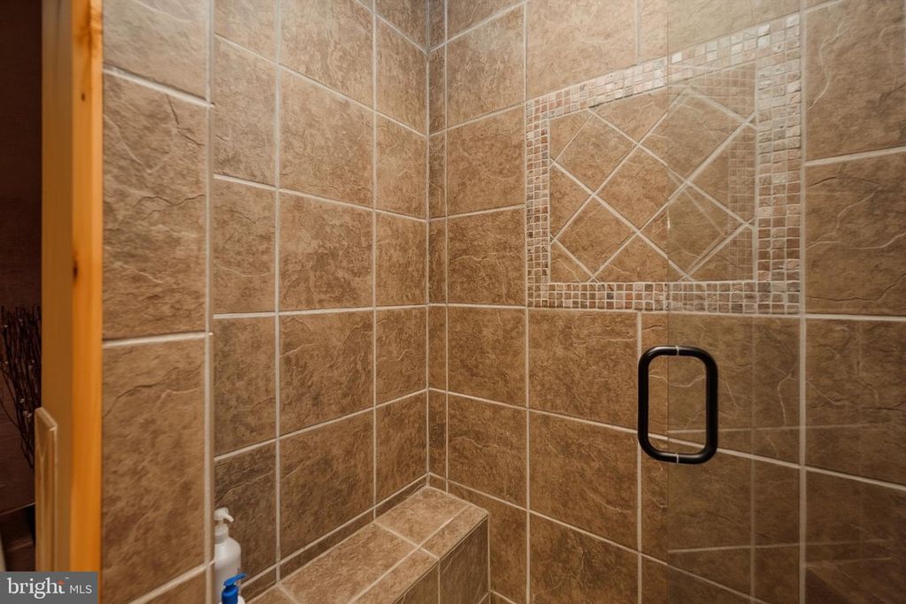 Image 57 of property listing at 178 FERN LOOP DR, Mc Henry, MD 21541