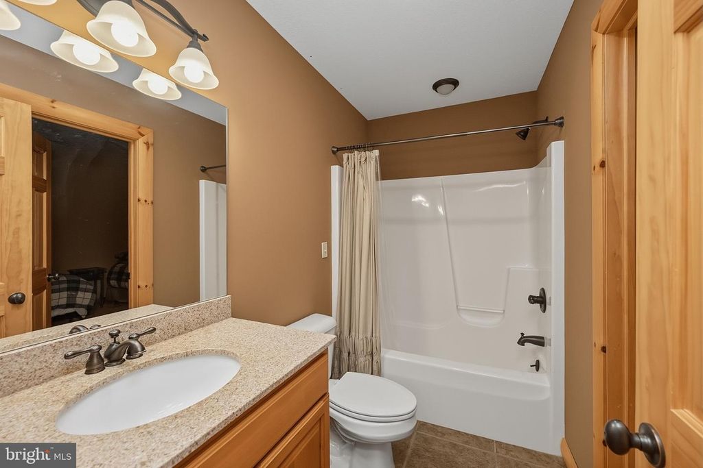 Image 73 of property listing at 178 FERN LOOP DR, Mc Henry, MD 21541