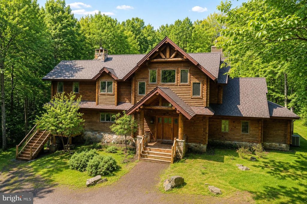 Image 79 of property listing at 178 FERN LOOP DR, Mc Henry, MD 21541