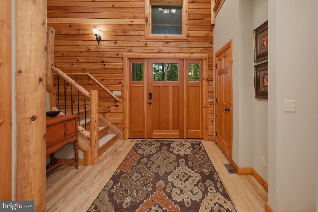 Image 8 of property listing at 178 FERN LOOP DR, Mc Henry, MD 21541