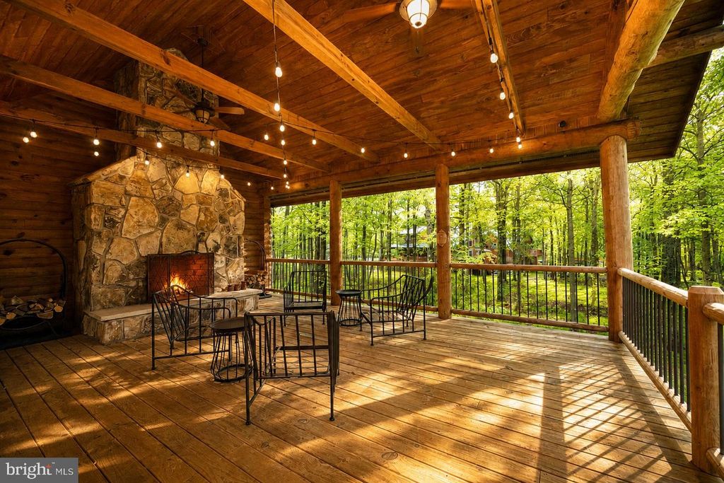 Image 84 of property listing at 178 FERN LOOP DR, Mc Henry, MD 21541