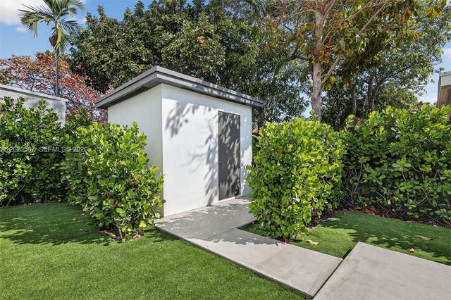 53 NW 68th St 0, Miami, FL 33150