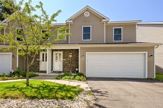 2566 Holiday House Road, Saint Joseph, MI 49085