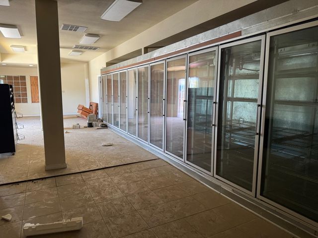 12441 W Shaw Avenue, Fresno, CA 93723