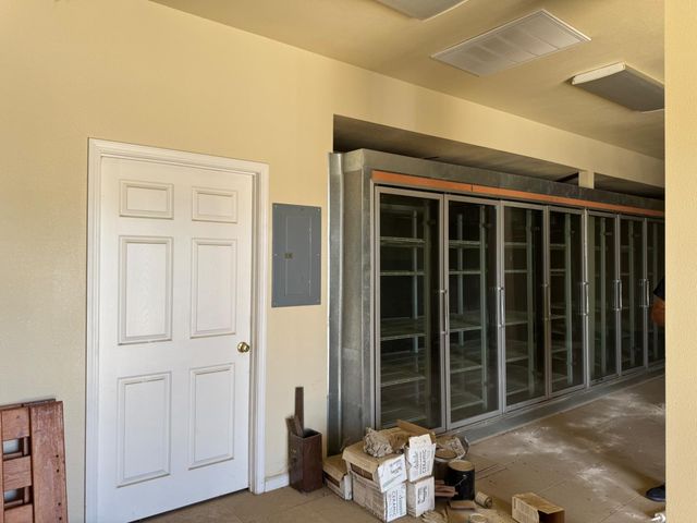 12441 W Shaw Avenue, Fresno, CA 93723