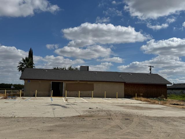 12441 W Shaw Avenue, Fresno, CA 93723