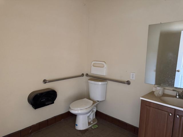 12441 W Shaw Avenue, Fresno, CA 93723