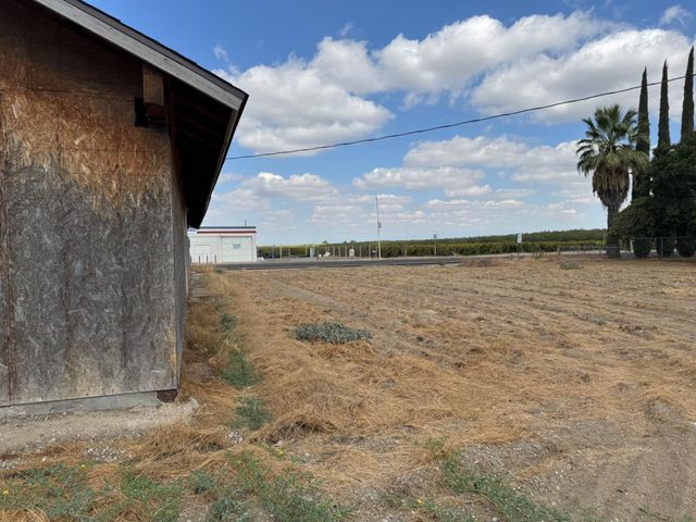 12441 W Shaw Avenue, Fresno, CA 93723