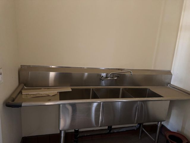 12441 W Shaw Avenue, Fresno, CA 93723