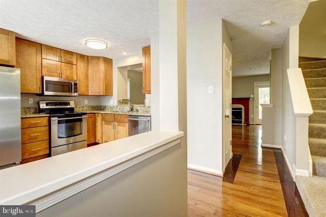 6112 STARBURN PATH, Columbia, MD 21045