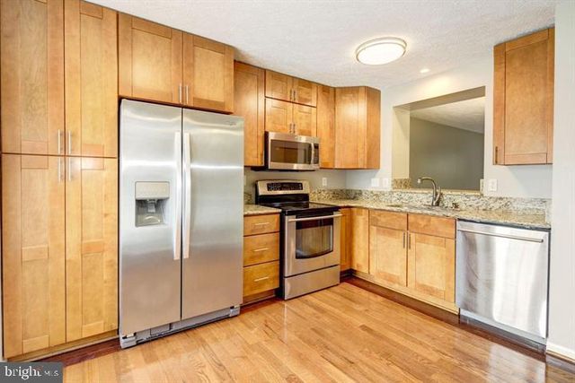 6112 STARBURN PATH, Columbia, MD 21045