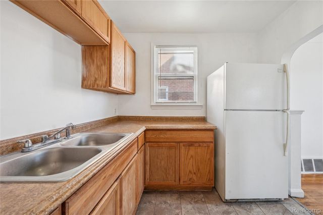 21341 Reimanville Avenue, Royal Oak Charter Township, MI 48220