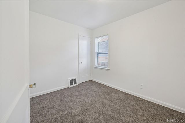 21341 Reimanville Avenue, Royal Oak Charter Township, MI 48220