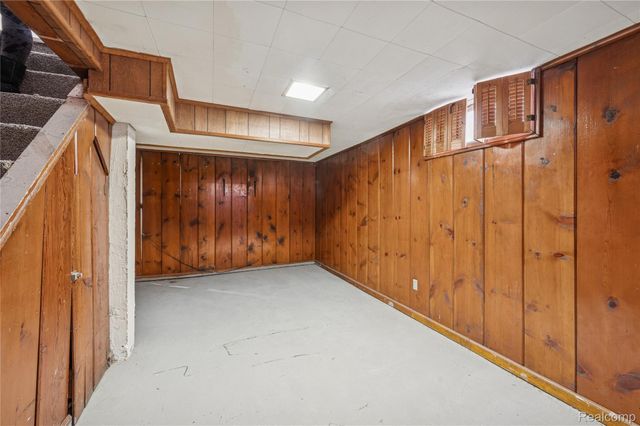 21341 Reimanville Avenue, Royal Oak Charter Township, MI 48220