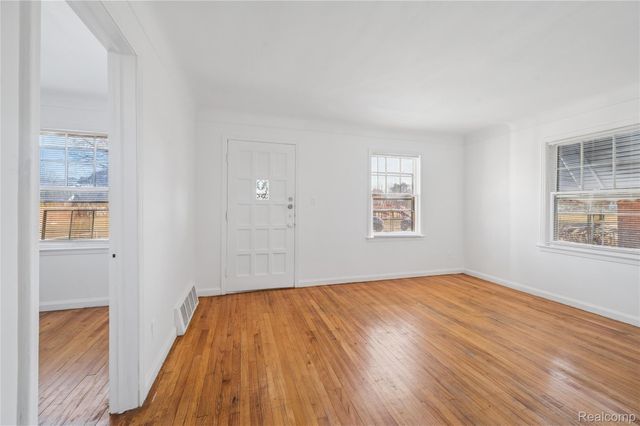 21341 Reimanville Avenue, Royal Oak Charter Township, MI 48220