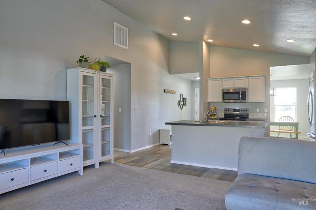 19687 Nanticoke Ave, Caldwell, ID 83605