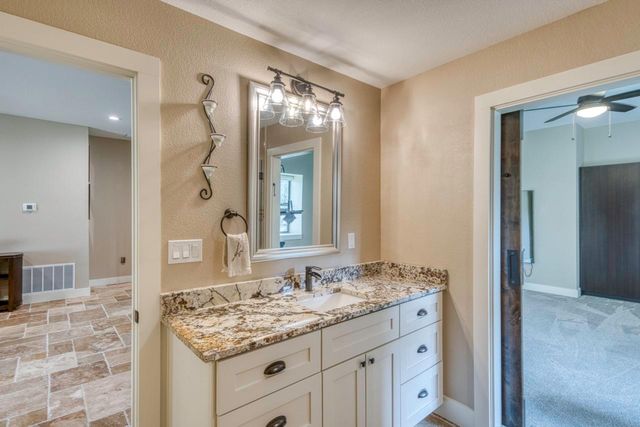 1504 Desert Sun, Horseshoe Bay, TX 78657