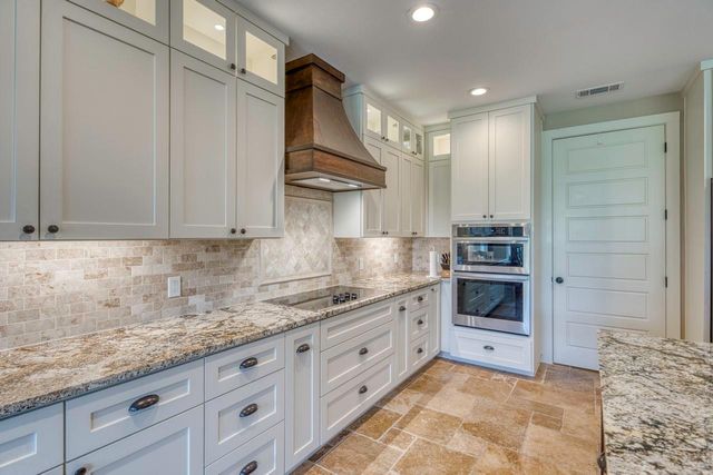 1504 Desert Sun, Horseshoe Bay, TX 78657