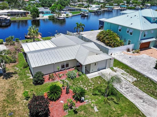 803 LEISEY CIRCLE, Ruskin, FL 33570