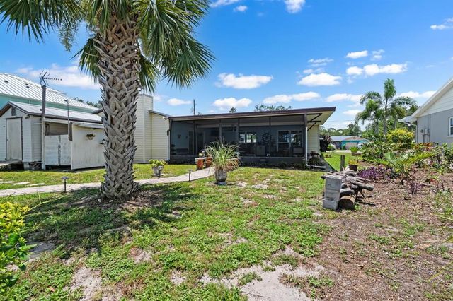 803 LEISEY CIRCLE, Ruskin, FL 33570