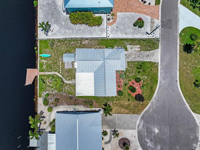 803 LEISEY CIRCLE, Ruskin, FL 33570