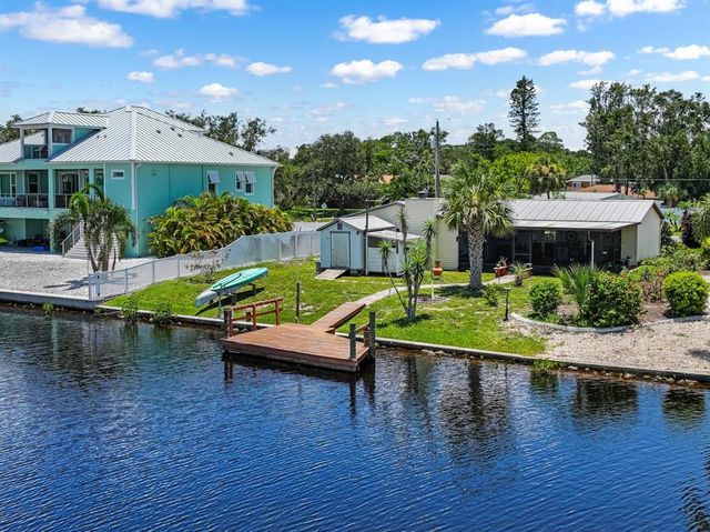 803 LEISEY CIRCLE, Ruskin, FL 33570