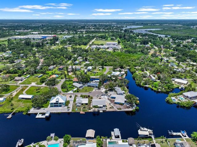 803 LEISEY CIRCLE, Ruskin, FL 33570